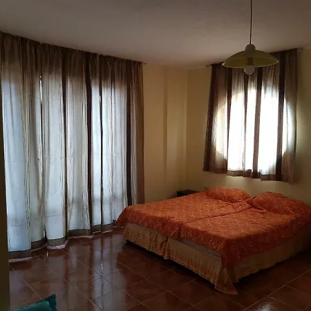 Amadeus 1 Beach Apartman *